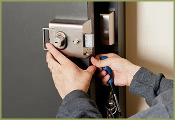 Anchor Locksmith Store Milwaukee, WI 414-979-9961 - change-locks-ervice